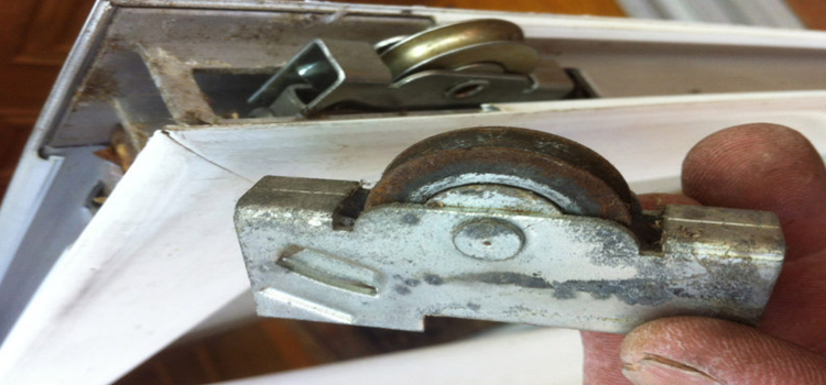 screen door roller repair in Dana Point